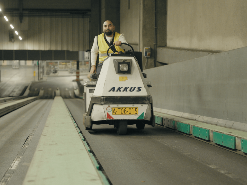 Akkus_2_minuten.00_00_02_03.Still002-min