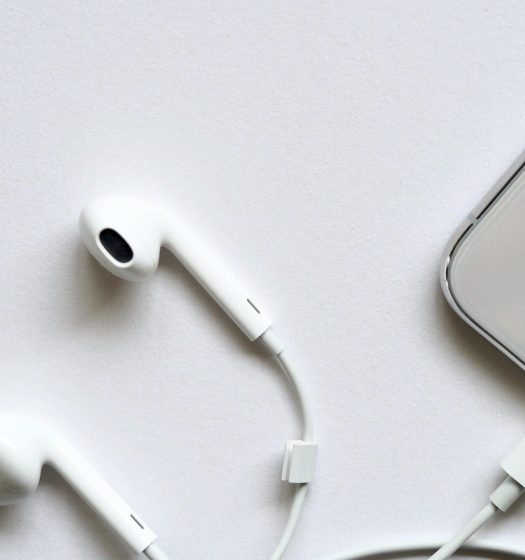 pexels-jess-bailey-designs-983831-min